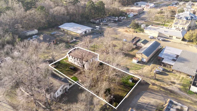 $279,900 | 411 Kaufman Street, Newton, TX 75966