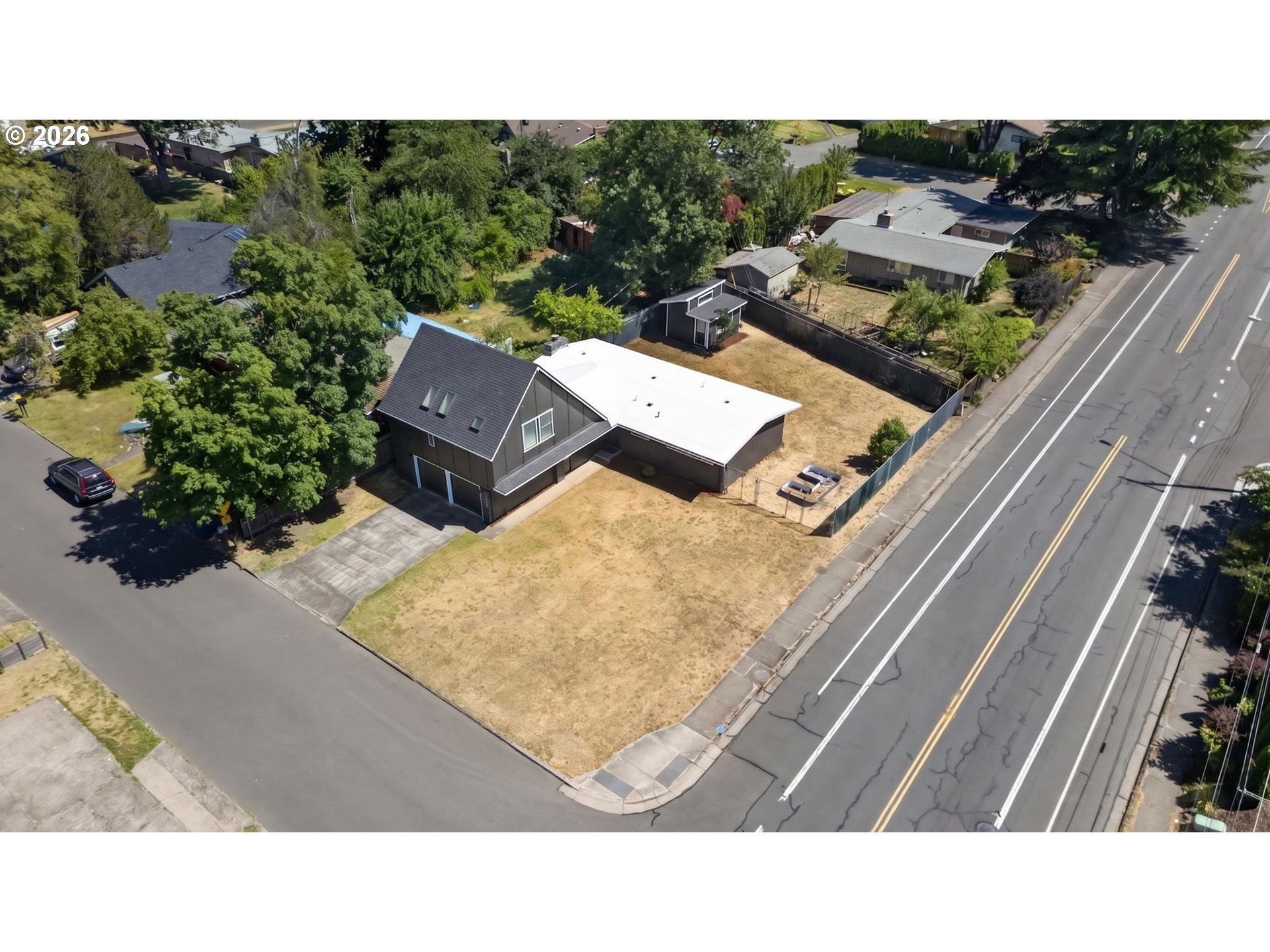 1696 Larkspur Loop Eugene, OR 97401 - Photo 35 of 39