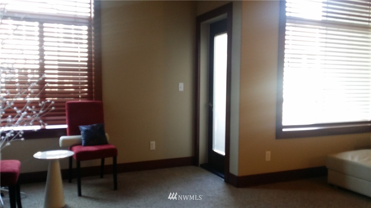 4005 Northeast 3rd Place, Unit C Renton, WA 98056 - Photo 8 of 24 Gallery Image 8