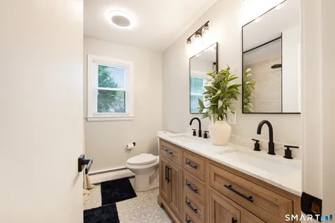 $390,000 | 25 Harrison Drive, Hamden, CT 06514