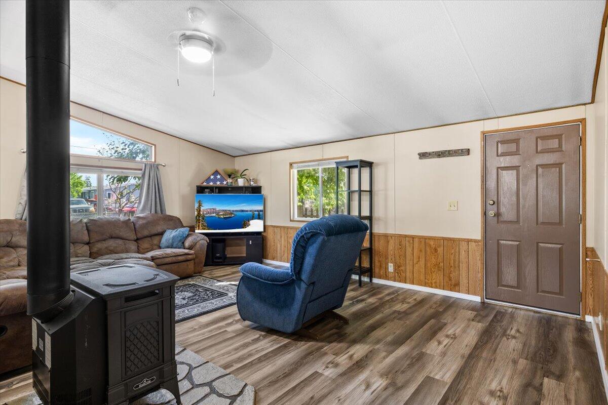 1641 Gibbon Road Central Point, OR 97502 - Photo 14 of 30 12-CI_1454