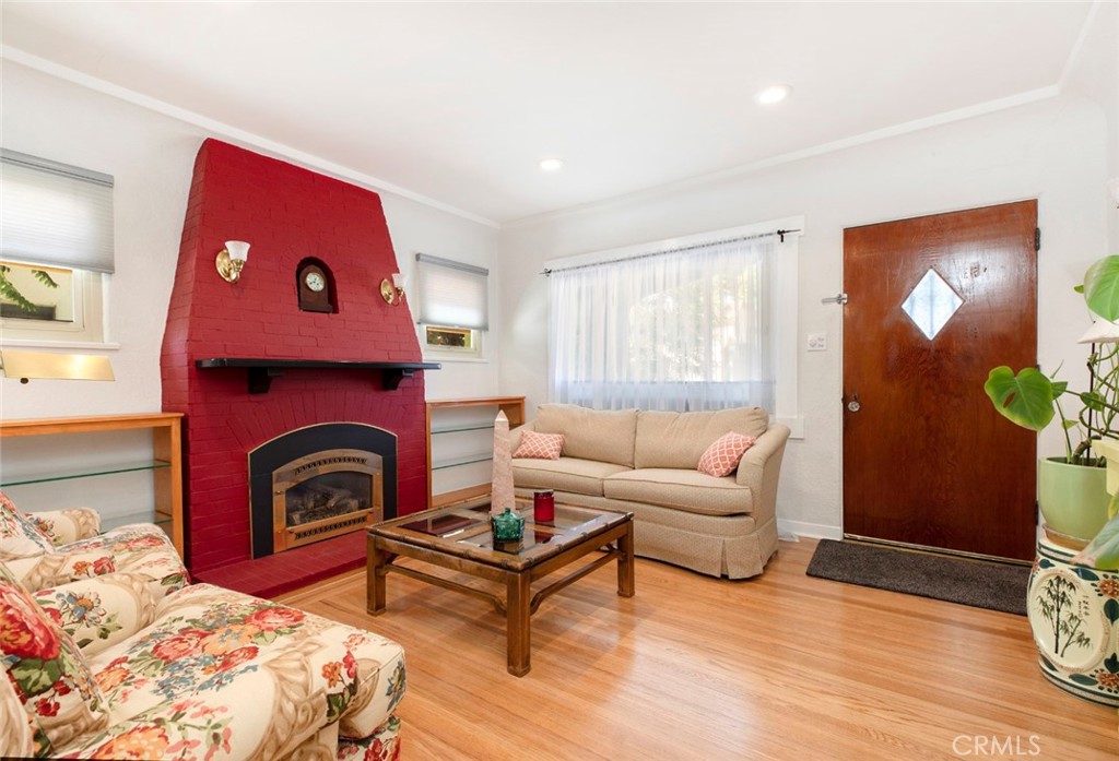 1130 Park Avenue Glendale, CA 91205 - Photo 13 of 75 a living room with furniture and a fireplace