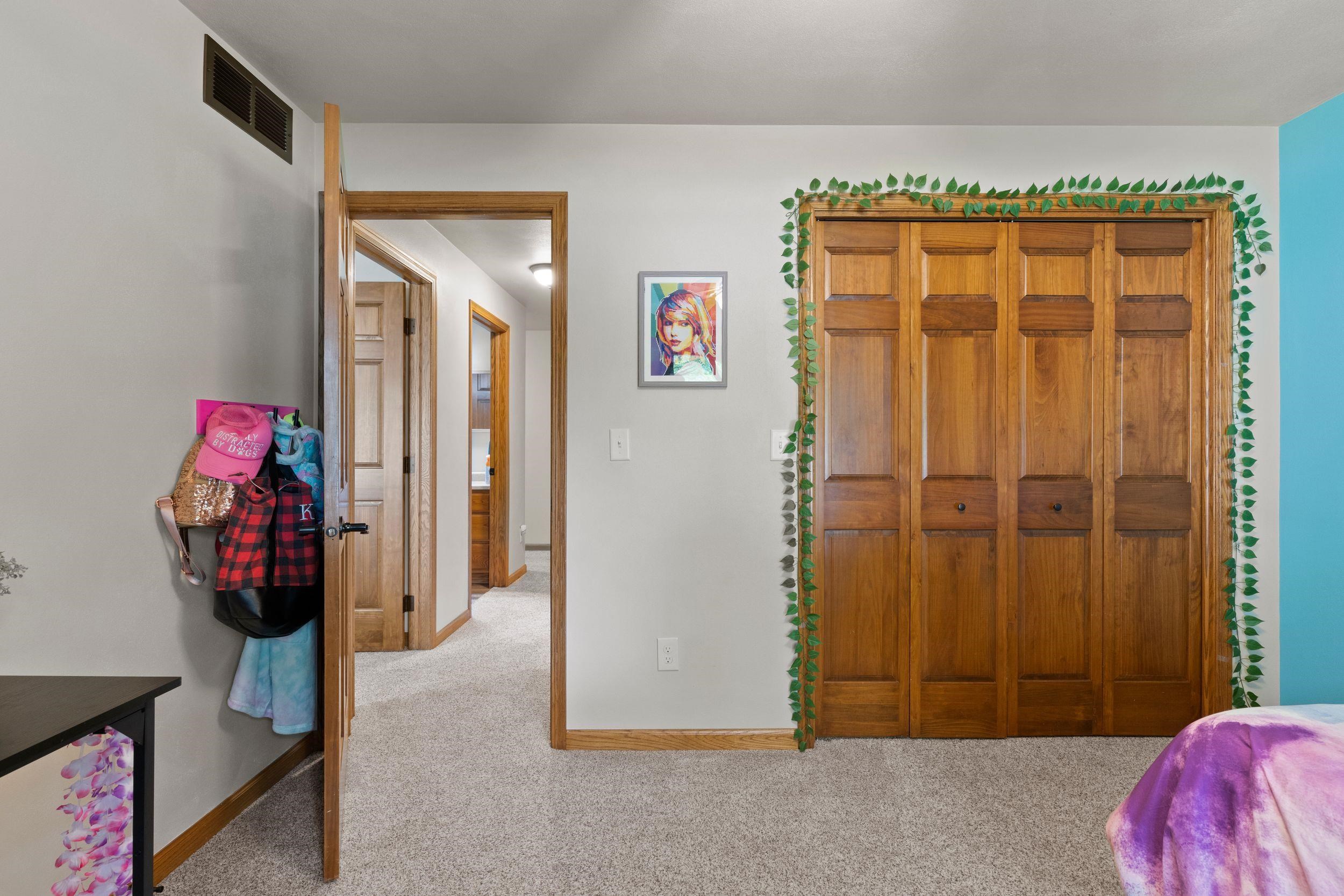 W2585 Oakbrook Court Appleton, WI 54915 - Photo 41 of 56