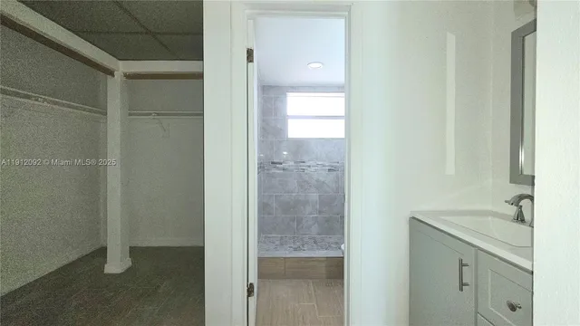 $129,900 | 18900 Northeast 3rd Court, Unit 520, Miami, FL 33179