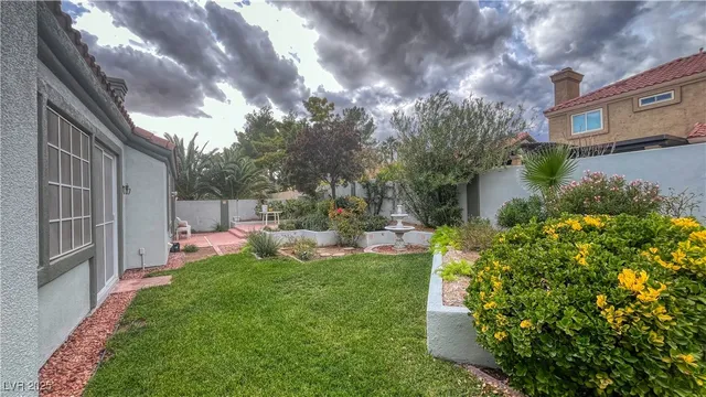 $3,050 | 1609 Windsford Circle, Las Vegas, NV 89117