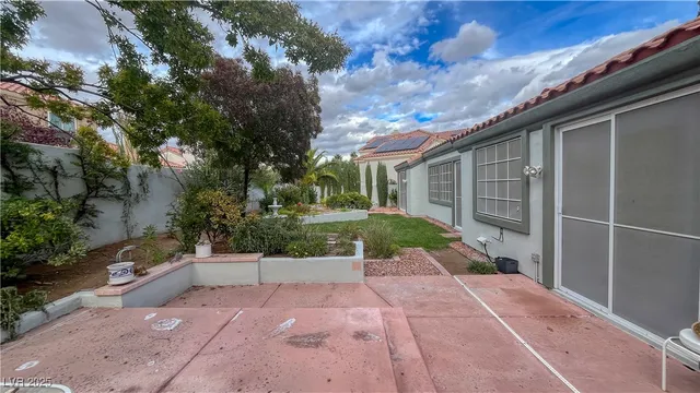 $3,050 | 1609 Windsford Circle, Las Vegas, NV 89117