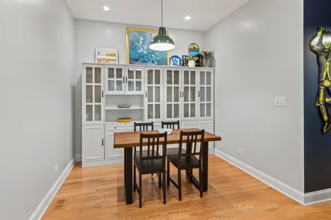 $439,000 | 2558 West Haddon Avenue, Unit 1, Chicago, IL 60622