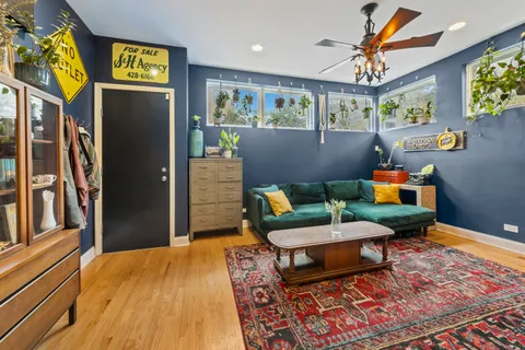 $439,000 | 2558 West Haddon Avenue, Unit 1, Chicago, IL 60622