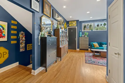 $439,000 | 2558 West Haddon Avenue, Unit 1, Chicago, IL 60622