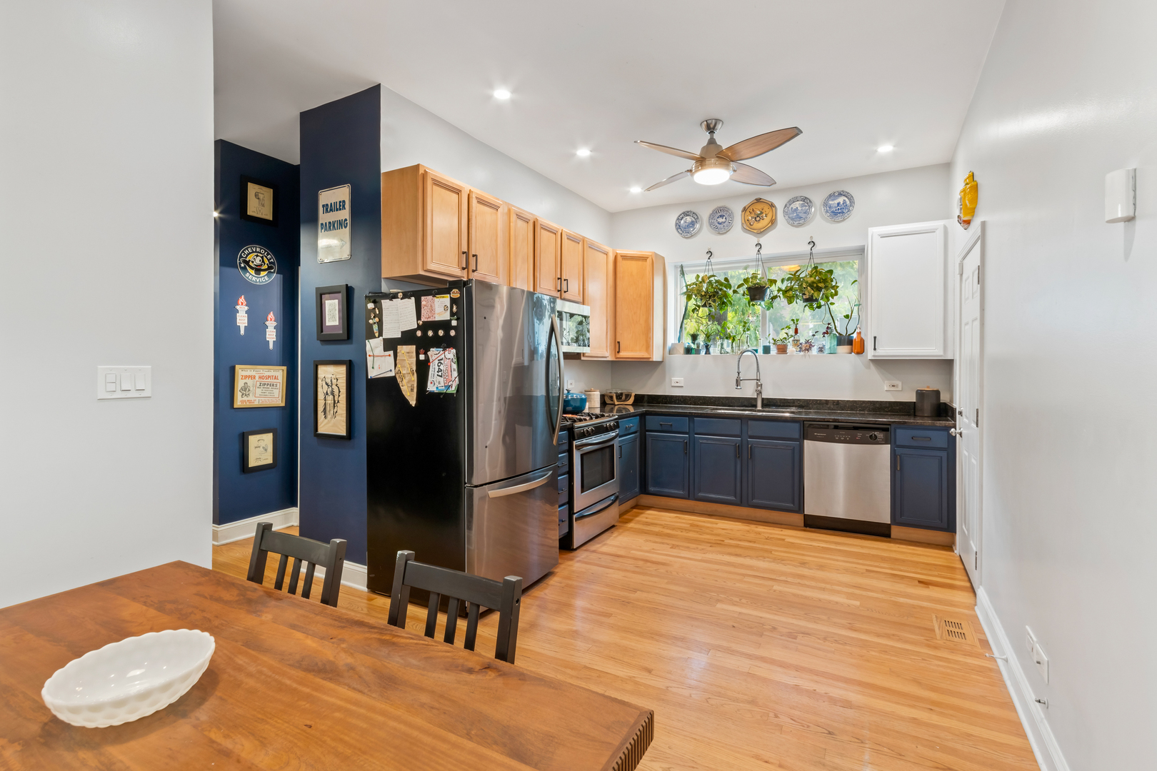 2558 West Haddon Avenue, Unit 1 Chicago, IL 60622 - Photo 8 of 28