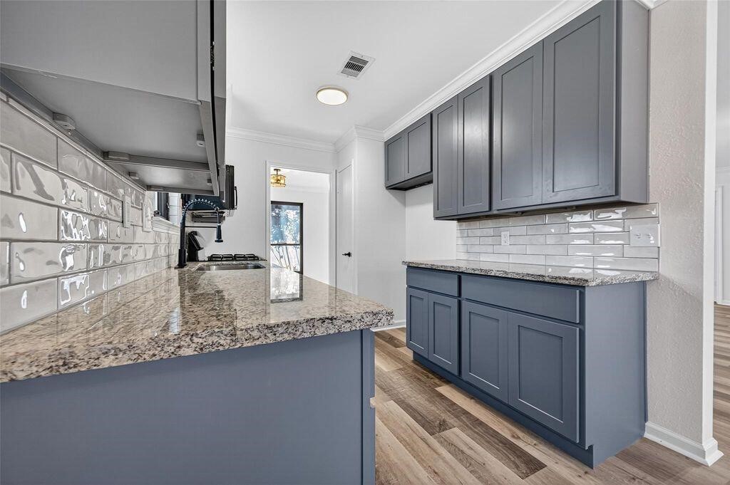 17418 Largs Circle Spring, TX 77379 - Photo 12 of 42 Gallery Image 12