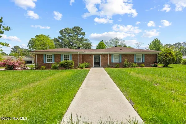 $365,000 | 116 Oak Street, Warsaw, NC 28398
