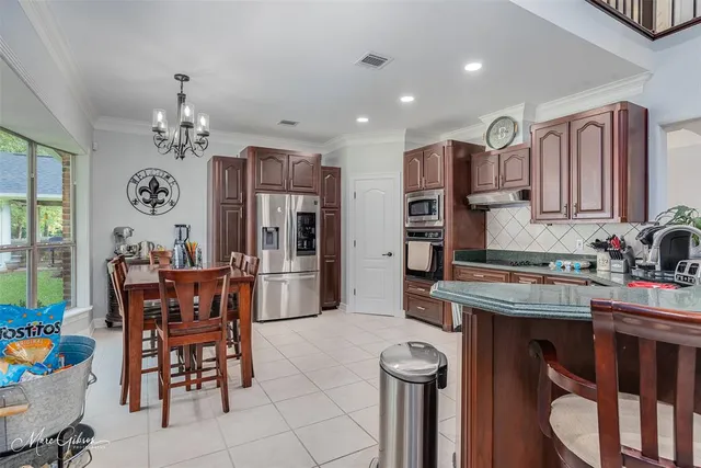 $1,190,000 | 947 Judy Lane, Benton, LA 71006