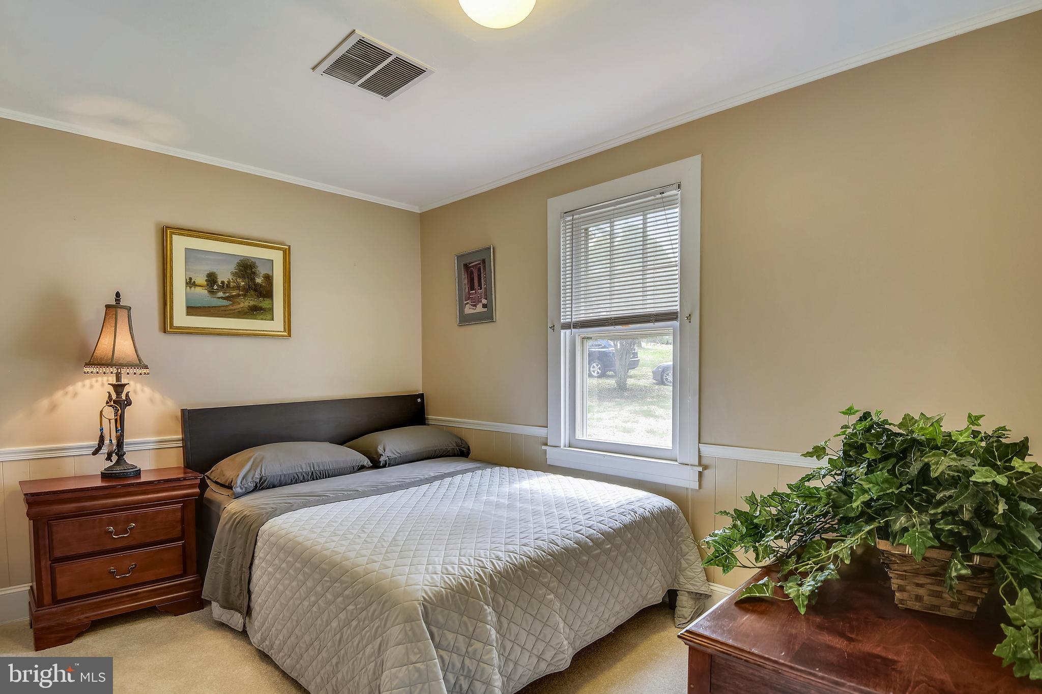 2712 Pinecrest Drive Riva, MD 21140 - Photo 16 of 41 Guest 2nd Bedroom