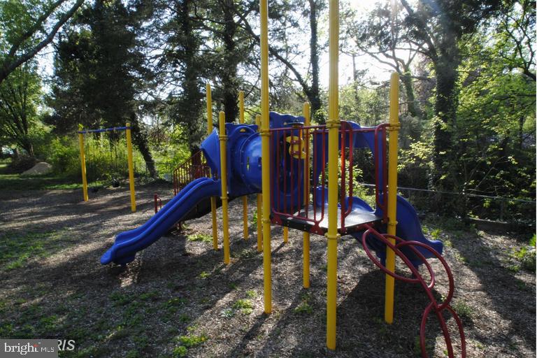 2712 Pinecrest Drive Riva, MD 21140 - Photo 38 of 41 Play ground nearby