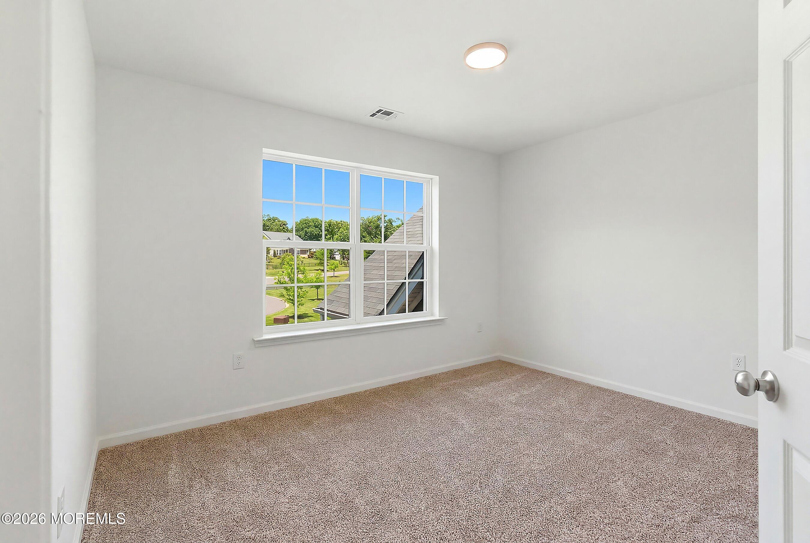 6 Valley Court Cream Ridge, NJ 08514 - Photo 33 of 48 58-Bed 3 declutter