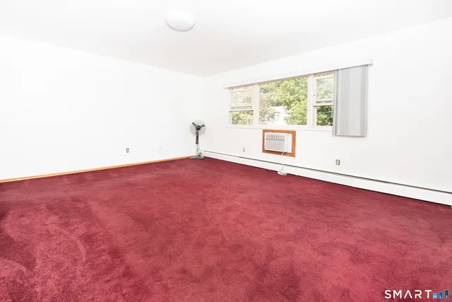 $2,500 | 153 Cherry Hill Drive, Unit 2B, Bridgeport, CT 06606