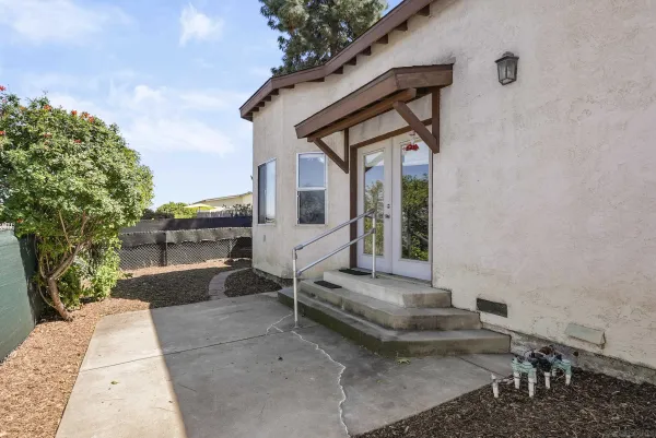 $999,000 | 3237 South Bonita Street, Spring Valley, CA 91977
