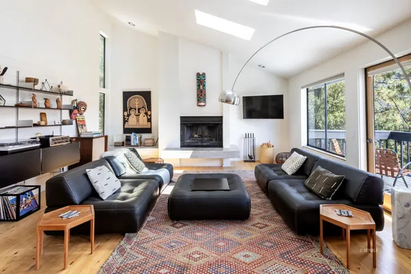 $785,000 | 23916 Highway 243, Idyllwild, CA 92549