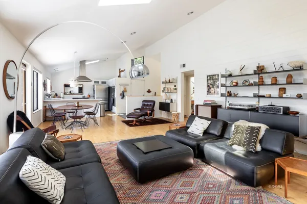 $785,000 | 23916 Highway 243, Idyllwild, CA 92549