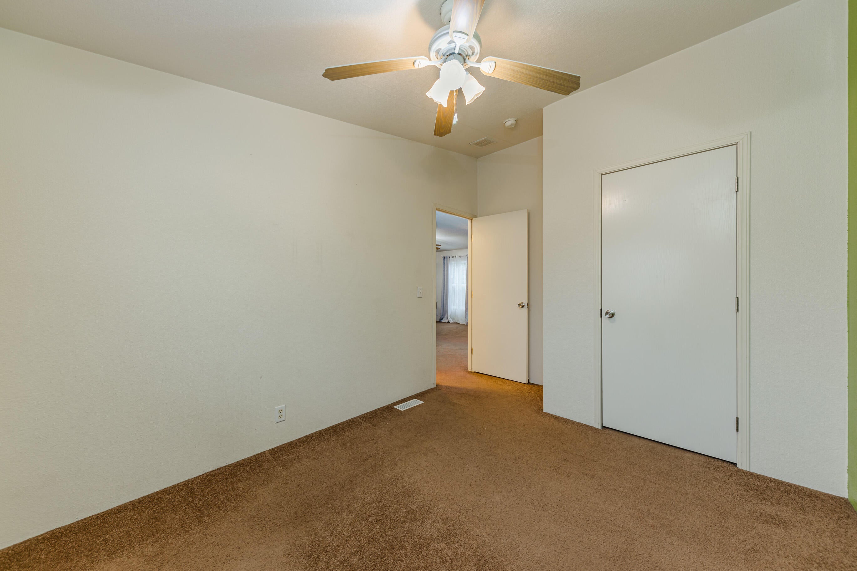 6664 Table Rock Road Central Point, OR 97502 - Photo 17 of 31 Web-8