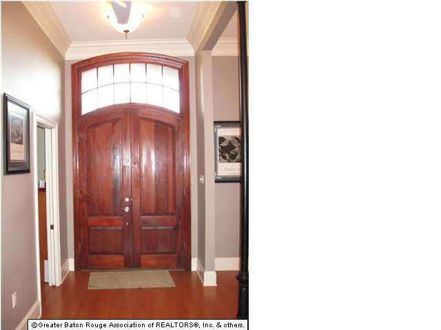 13651 Tiger Bend Road Baton Rouge, LA 70817 - Photo 4 of 11 Gallery Image 4