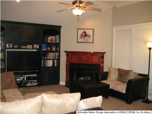 13651 Tiger Bend Road Baton Rouge, LA 70817 - Photo 7 of 11 Gallery Image 7
