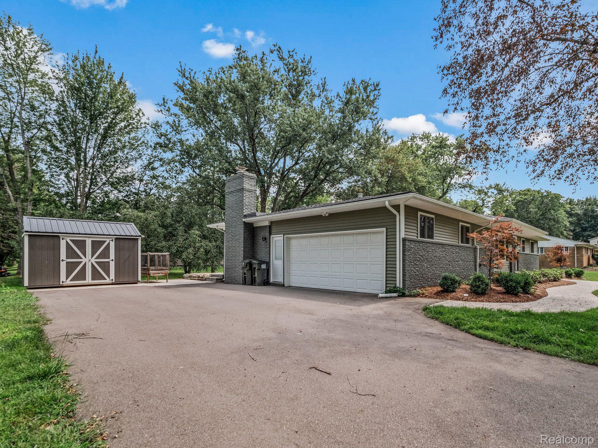 1256 Shenandoah Drive Rochester, MI 48306 - Photo 30 of 31 Attached Garage