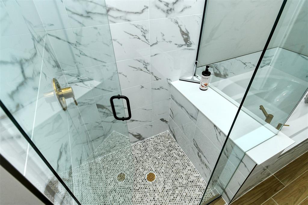 18114 Waterville Place Bradenton, FL 34202 - Photo 32 of 57 a bathroom with a sink