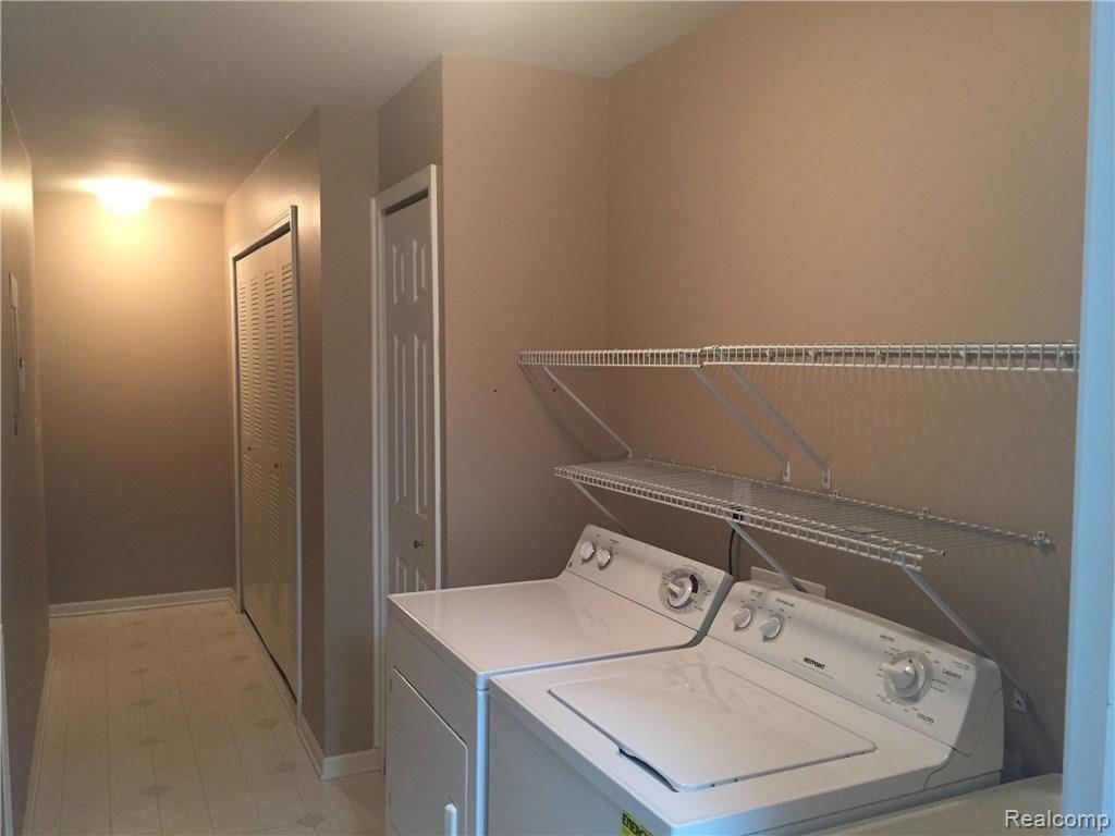 3697 Oakmonte Boulevard Rochester, MI 48306 - Photo 16 of 28
