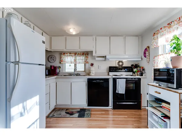 $110,000 | 1400 Candlelight Drive, Unit 231, Eugene, OR 97402