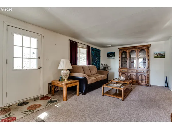 $110,000 | 1400 Candlelight Drive, Unit 231, Eugene, OR 97402