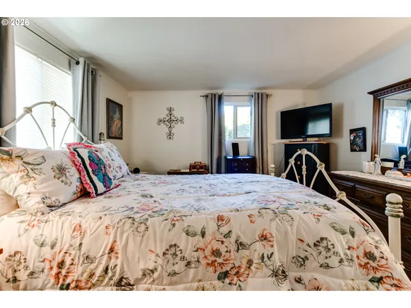 $110,000 | 1400 Candlelight Drive, Unit 231, Eugene, OR 97402