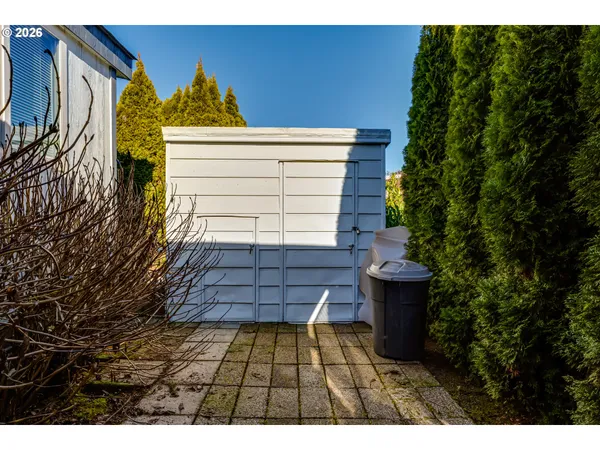 $110,000 | 1400 Candlelight Drive, Unit 231, Eugene, OR 97402