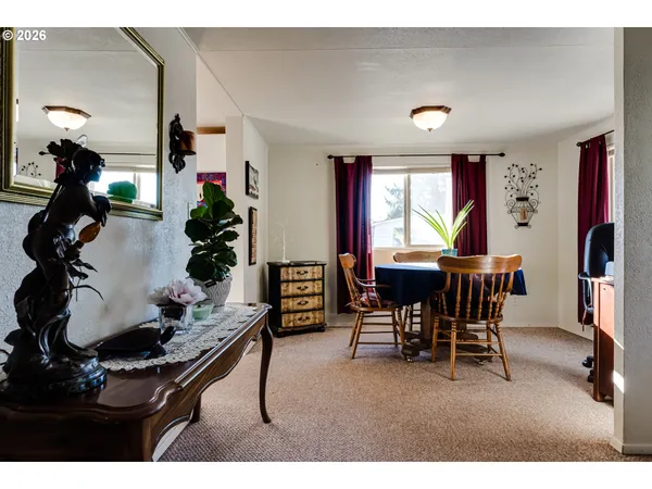 $110,000 | 1400 Candlelight Drive, Unit 231, Eugene, OR 97402