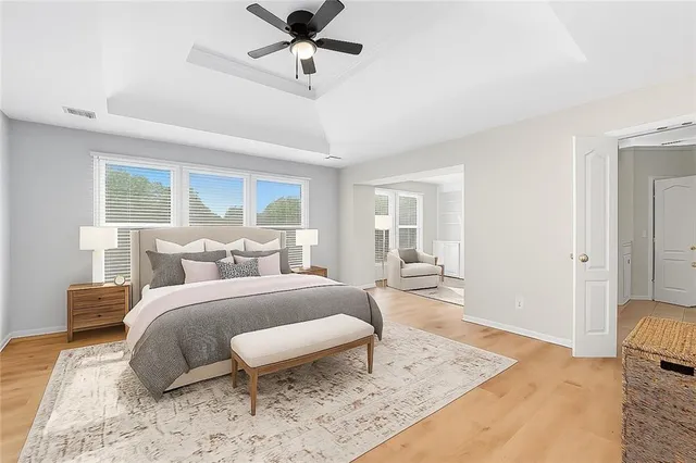 $550,000 | 5829 Manor Lane, Parkville, MO 64152