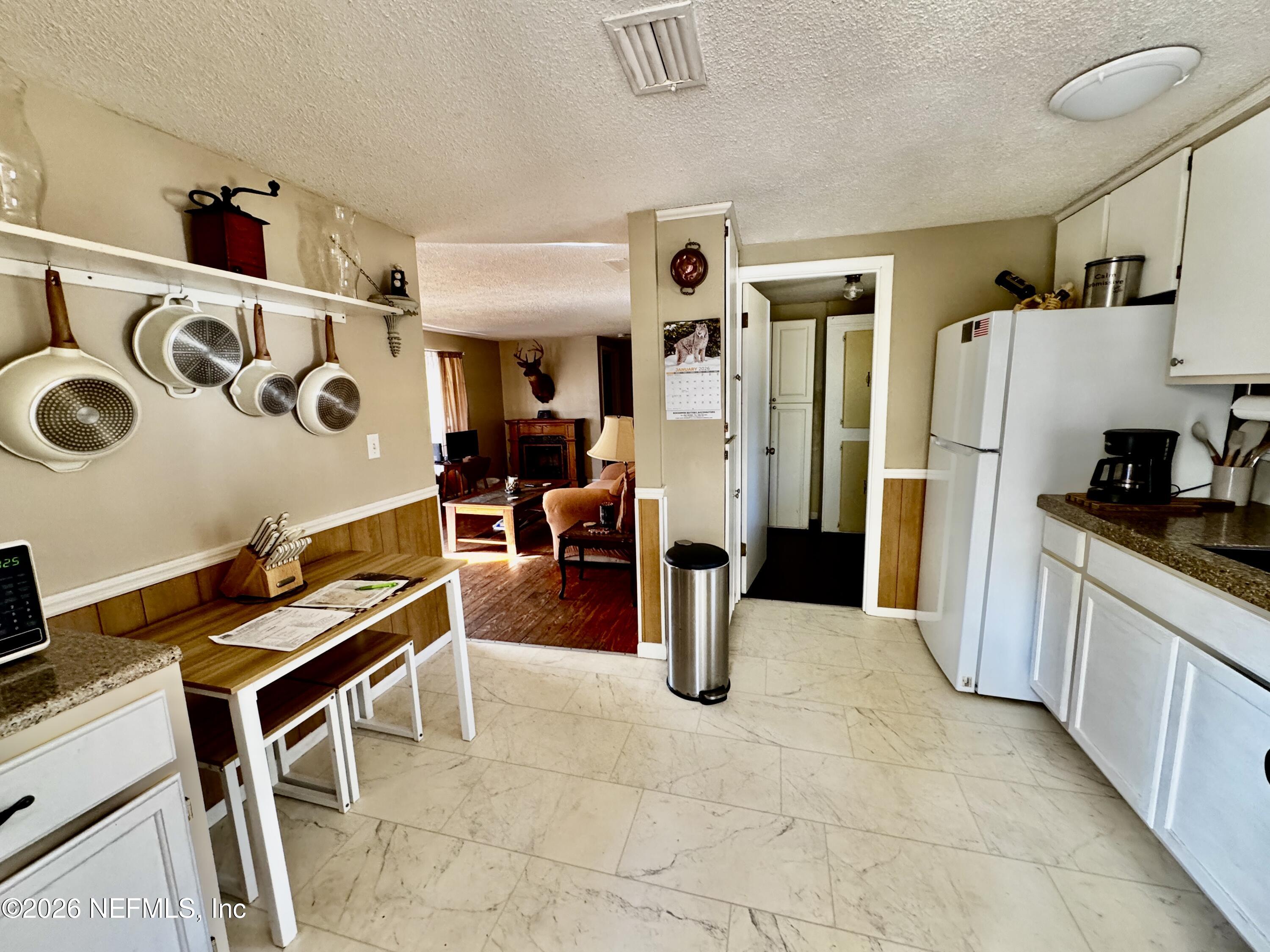 130 Adrian Avenue Interlachen, FL 32148 - Photo 9 of 26 130 Adrian Av, Putnam County, FL