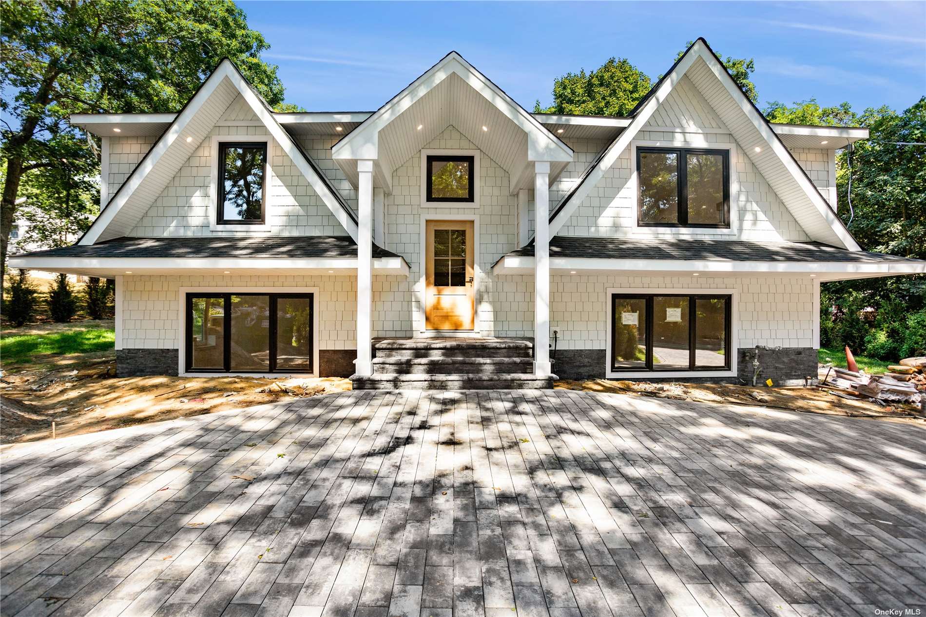 front view of house with a yard