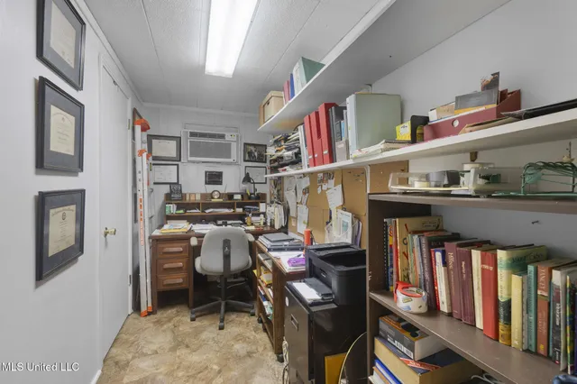 $188,500 | 917 North Street, McComb, MS 39648