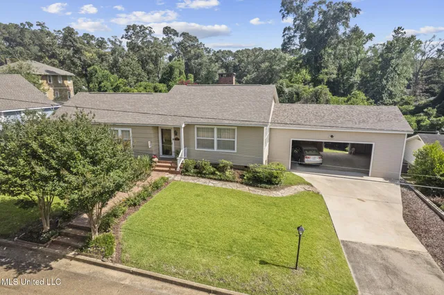 $188,500 | 917 North Street, McComb, MS 39648