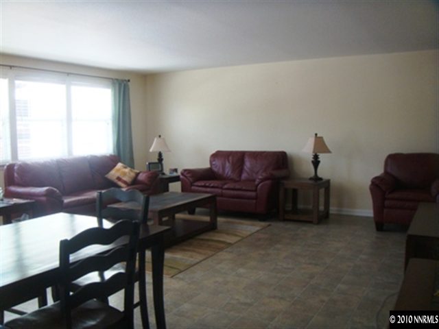 12785 Fellowship Way Reno, NV 89511 - Photo 4 of 13 Photo 4