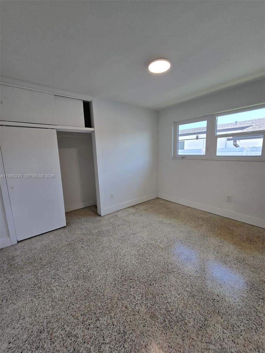 3245 Southwest 88th Court Miami, FL 33165 - Photo 11 of 23