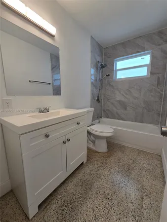 $3,700 | 3245 Southwest 88th Court, Miami, FL 33165