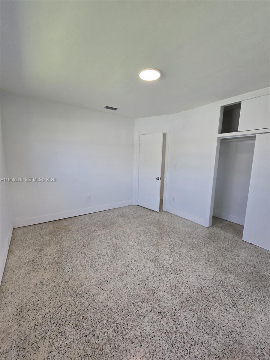 3245 Southwest 88th Court Miami, FL 33165 - Photo 14 of 23