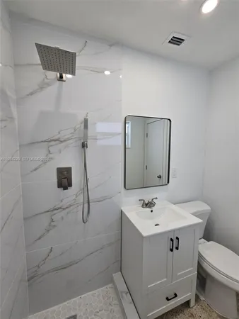 $3,700 | 3245 Southwest 88th Court, Miami, FL 33165