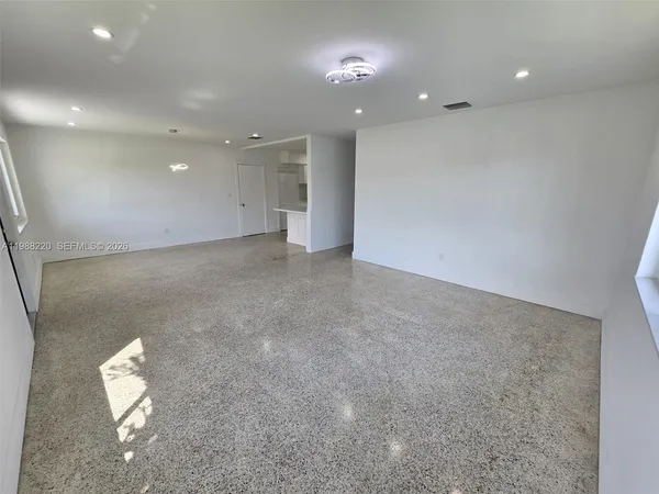 $3,700 | 3245 Southwest 88th Court, Miami, FL 33165