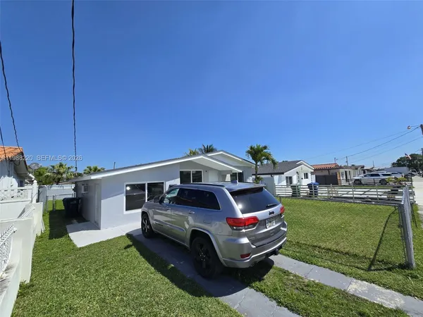 $3,700 | 3245 Southwest 88th Court, Miami, FL 33165