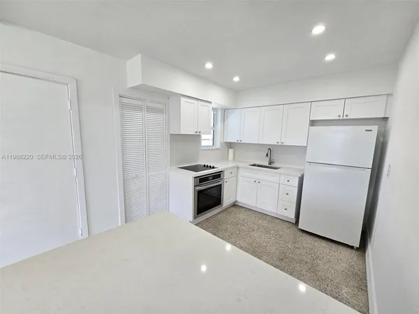 $3,700 | 3245 Southwest 88th Court, Miami, FL 33165