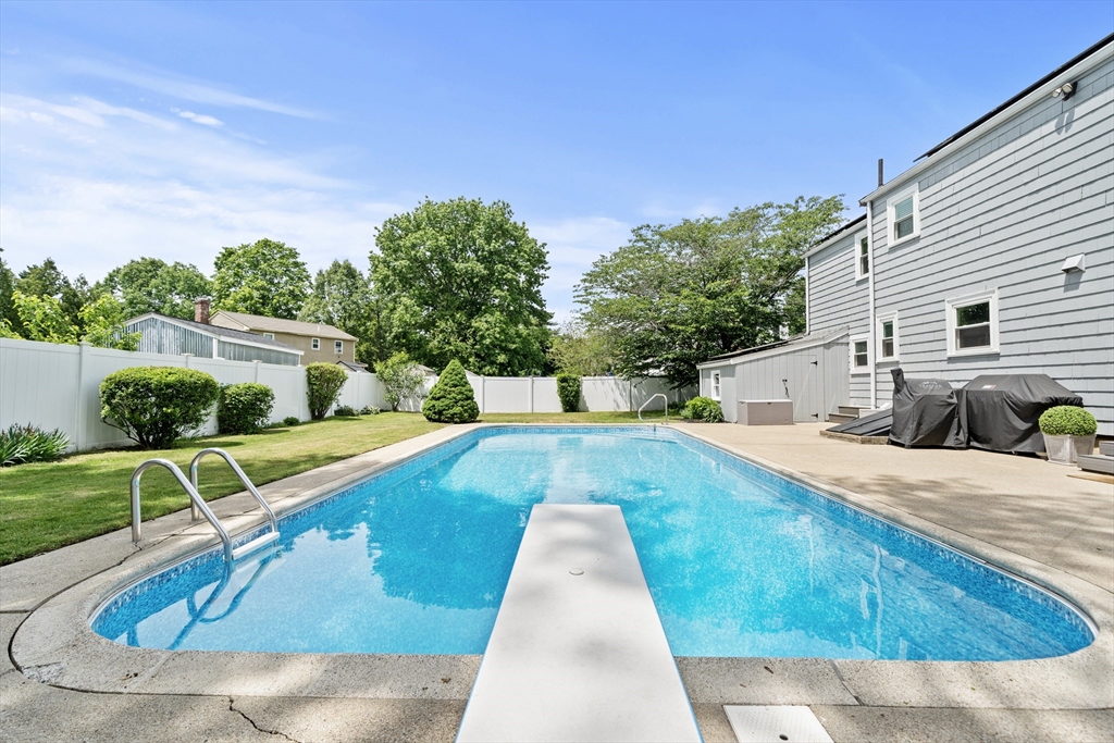 4 Sendick Road Woburn, MA 01801 - Photo 21 of 24