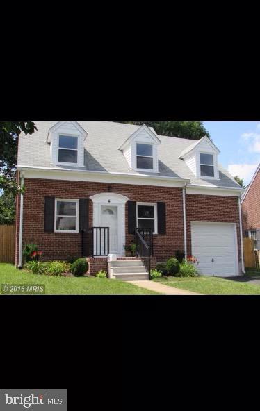 4 Tanglewood Road Baltimore, MD 21228 - Photo 2 of 35 BRIGHT & SUNNY LOCATION! GREAT CURB APPEAL!